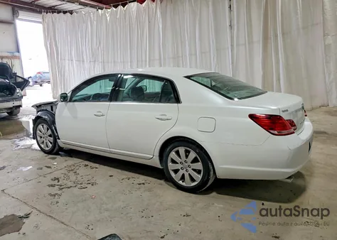 2005 Toyota Avalon Xl z USA, uszkodzony, nr VIN 4T1BK36B65U013473